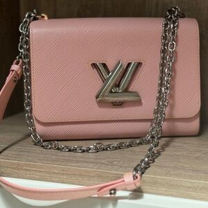 LOUIS VUITTON Epi Twist MM pink